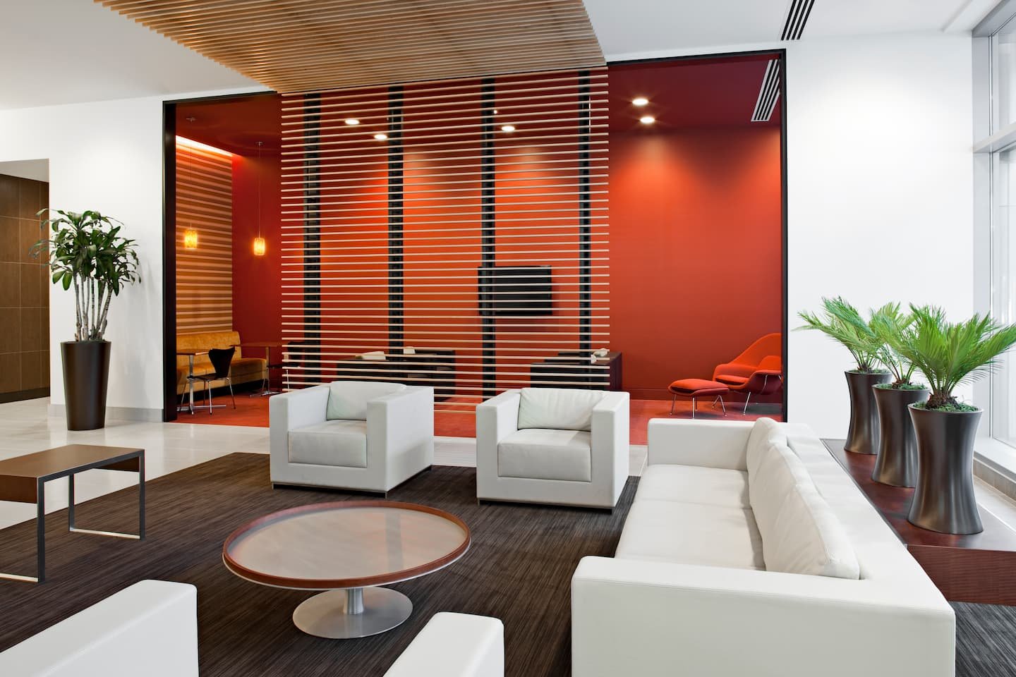 53741-sofa-and-chairs-in-office-waiting-area-2026-01-09-11-01-58-utc.jpg